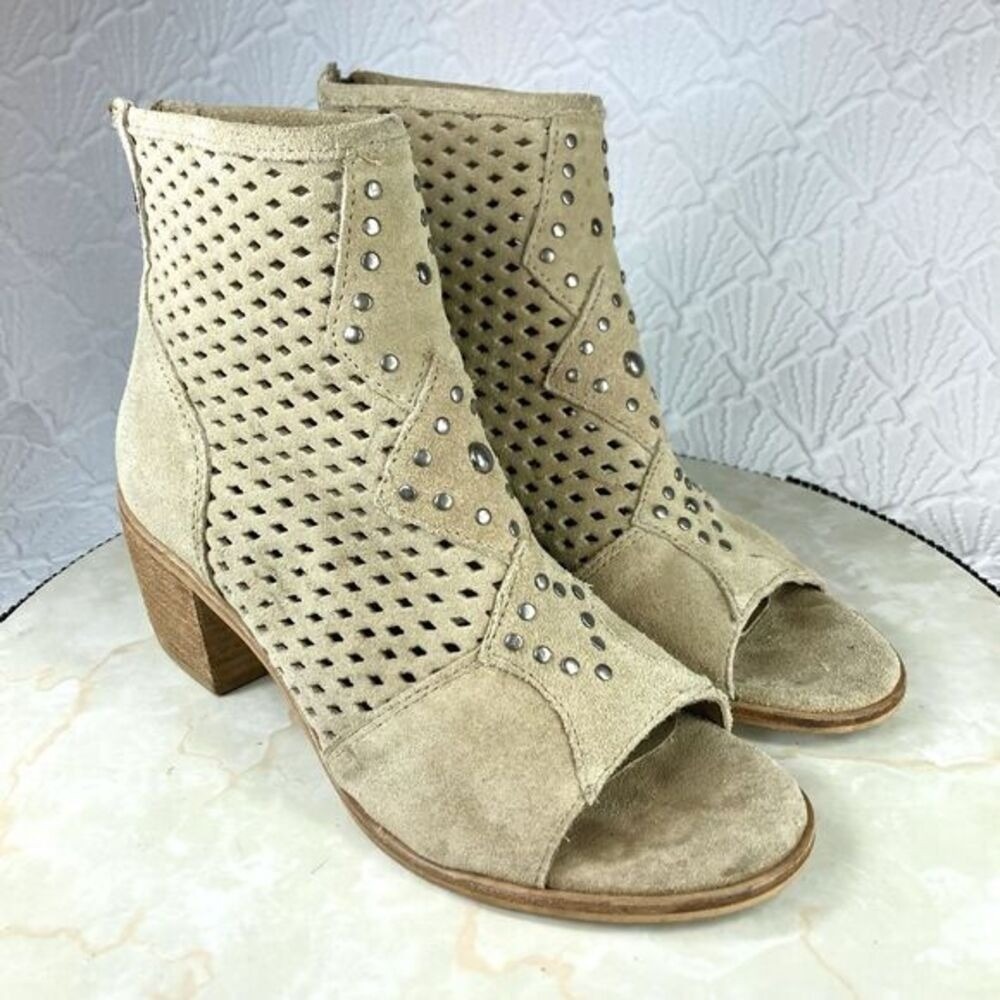 Matisse Brooklyn Peep Toe Ankle Bootie Women 7.5 Tan Studded Suede Boho Comfort - Picture 1 of 13